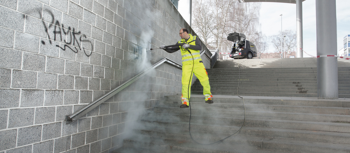 Advantages of hot water high-pressure cleaning