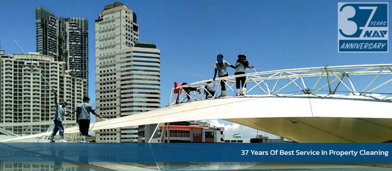 Spot cleaning in the warehouse