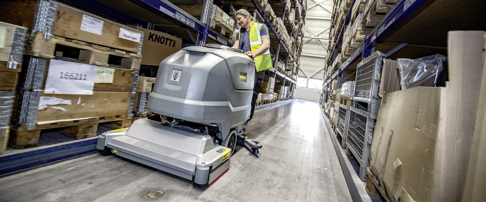Cleaning in transport and logistics Cleaning in transport and logistics