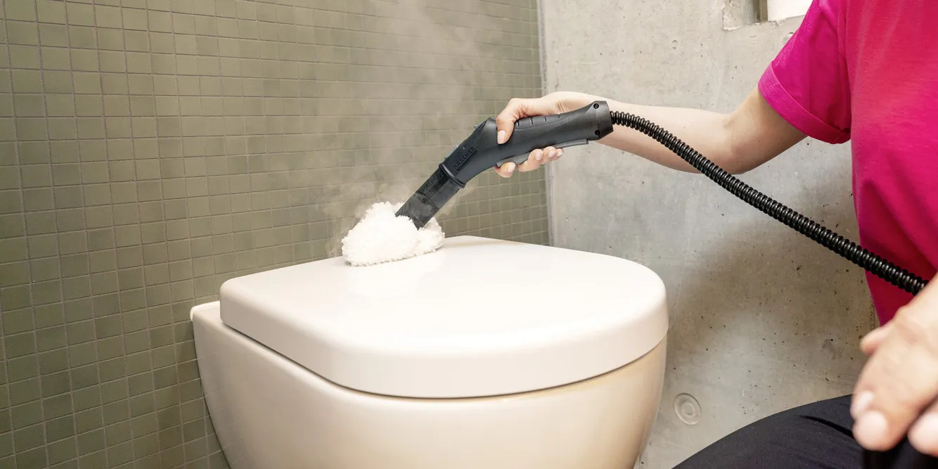 vệ sinh bồn cầu