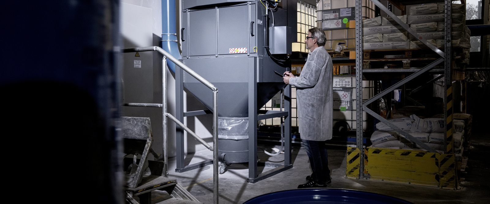 Cleaning in the chemical industry Chemical industry – Enhancing efficiency and quality