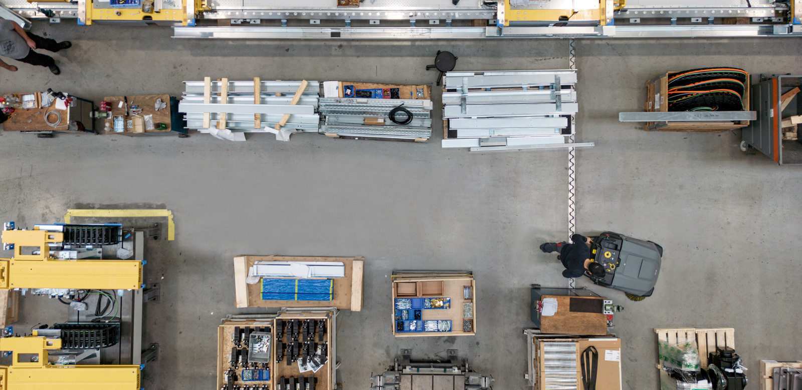 Cleaning production facilities Cleaning production facilities