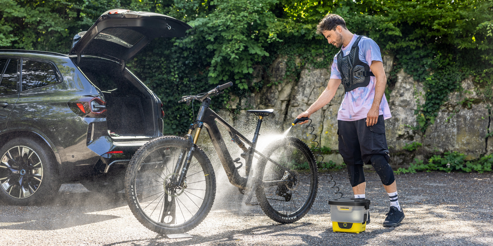 Mobile Outdoor Cleaner