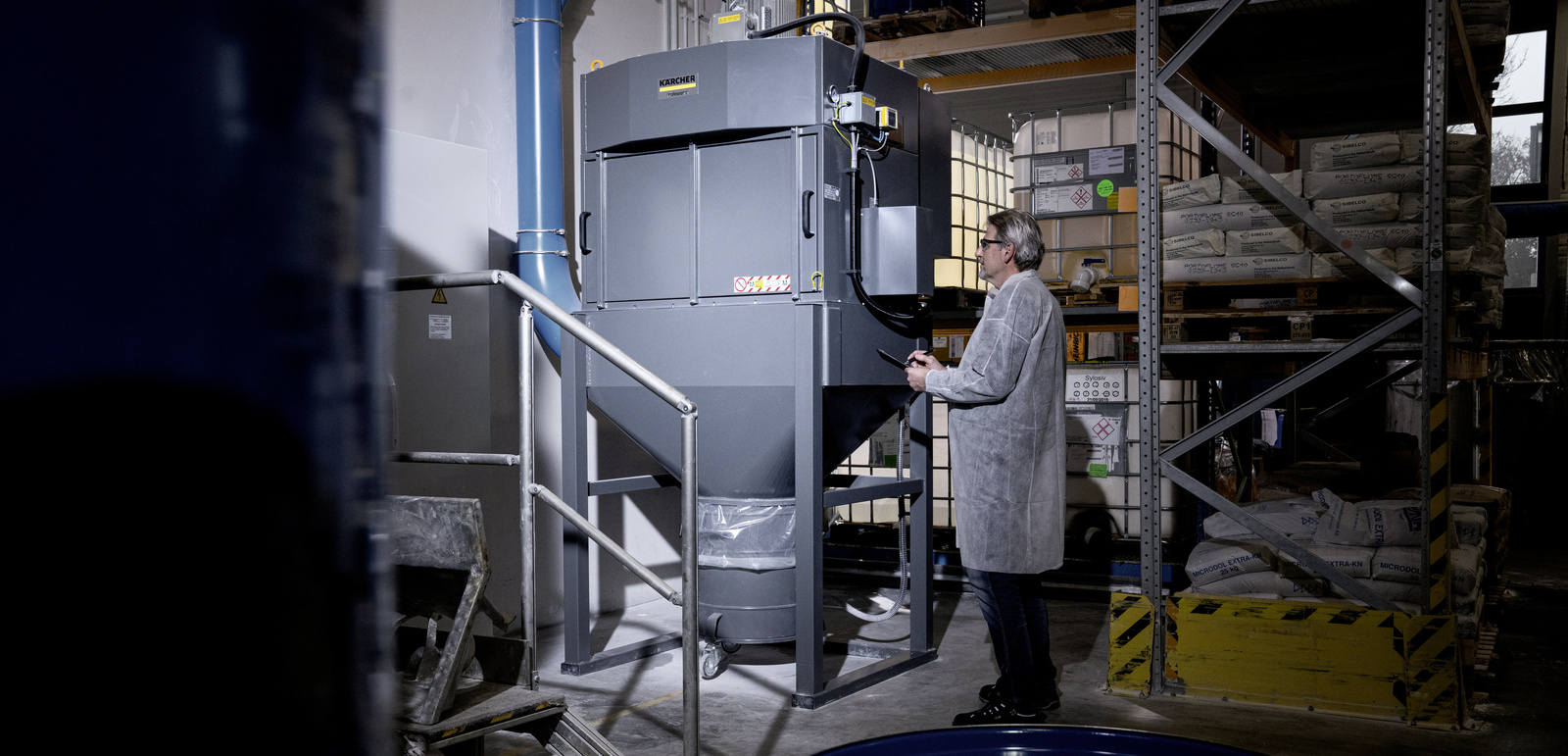 Cleaning in the chemical industry Cleaning in the chemical industry