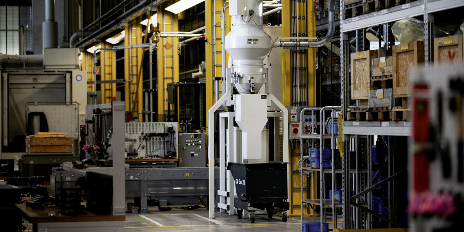 Cleaning in metal processing