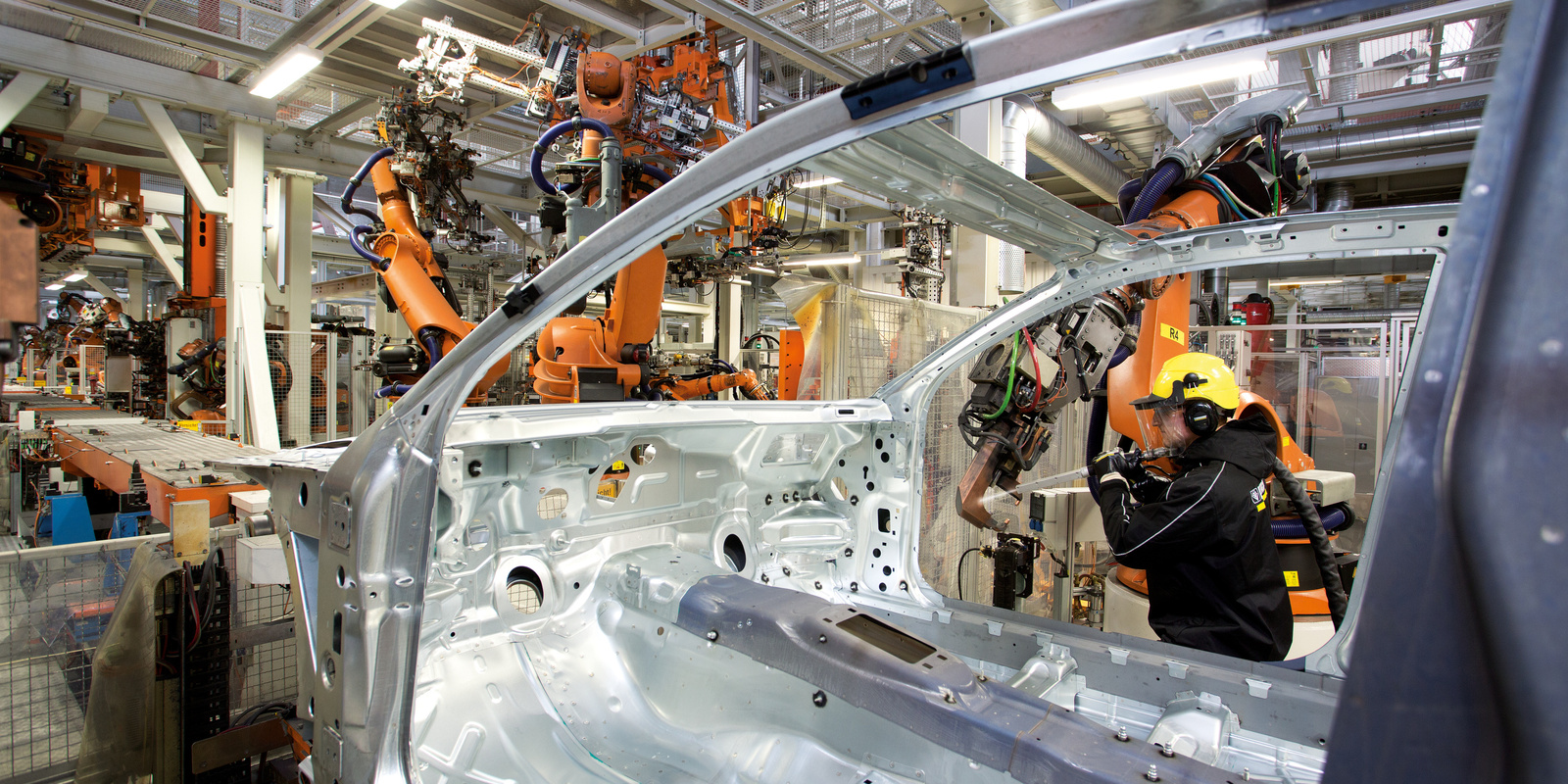 Cleaning in the automotive industry
