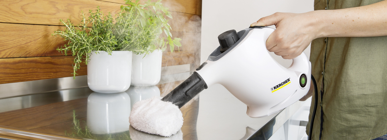 Pulizia a vapore in cucina