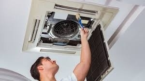 vệ sinh máy lạnh âm trần