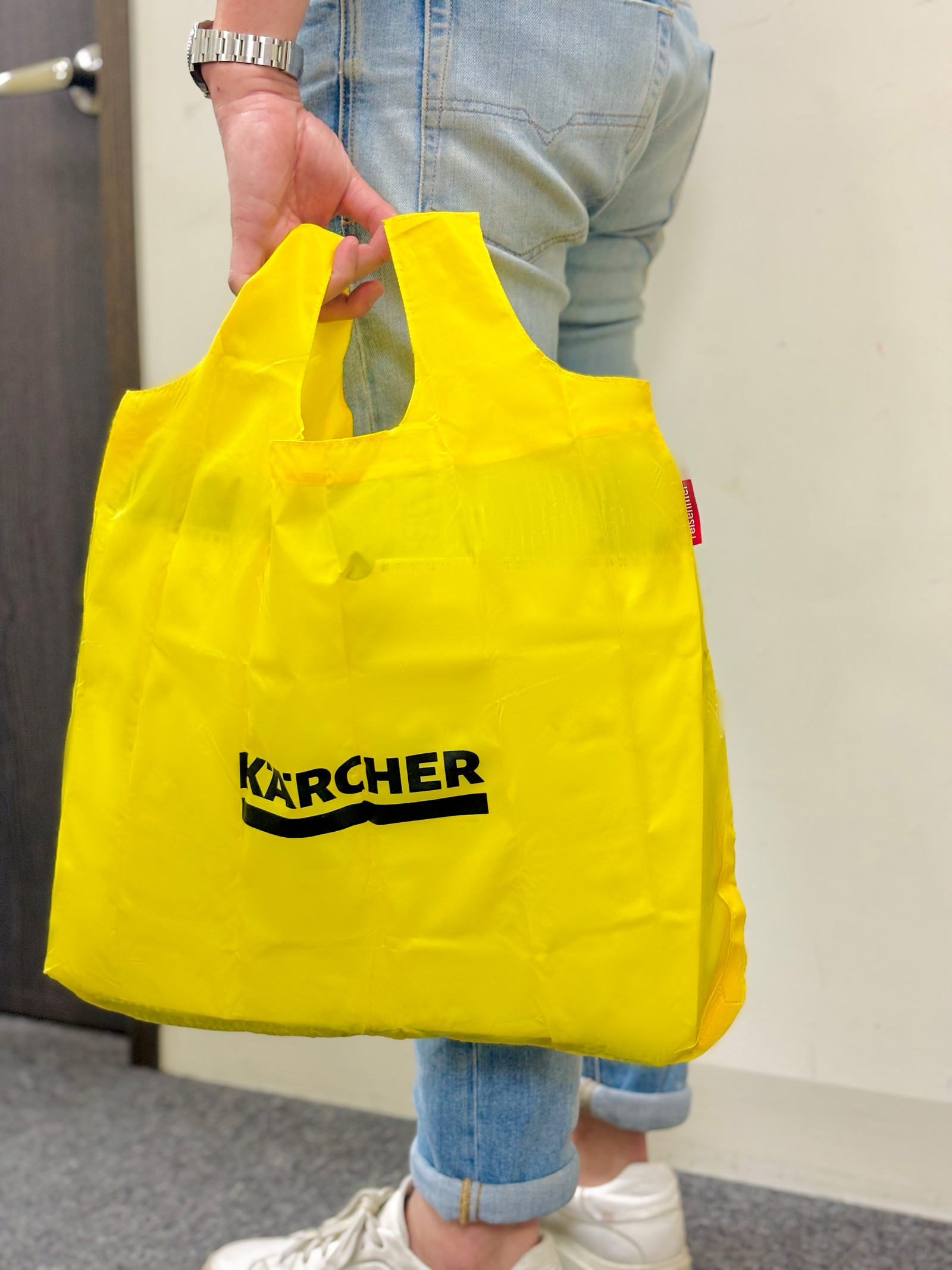 AKW yellow shopping bag