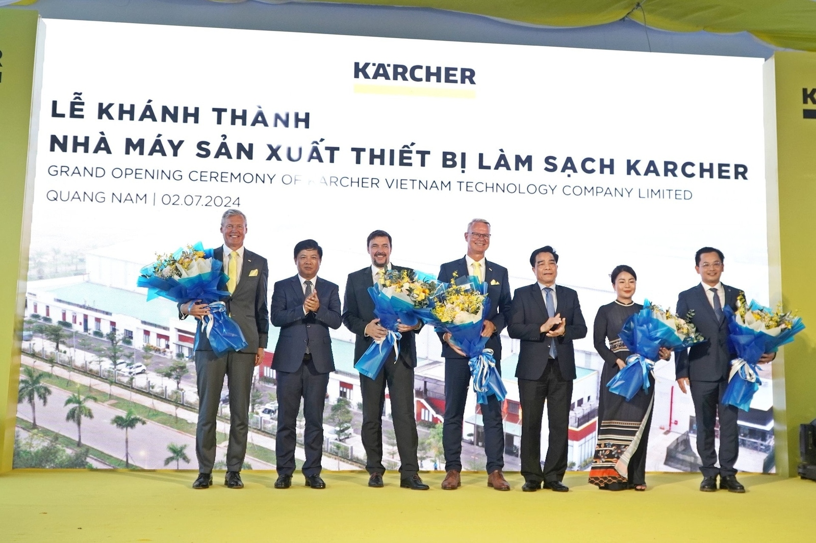 nên mua máy hút bụi loại nào