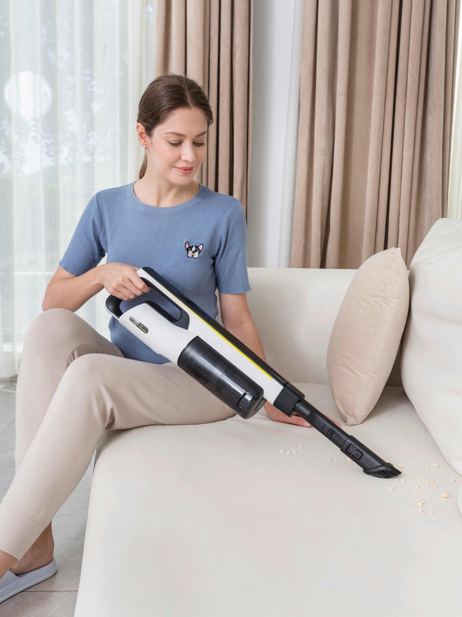 cách sử dụng máy hút bụi cầm tay