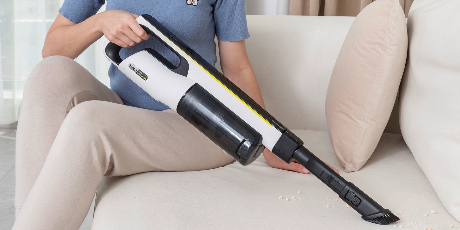 cách sử dụng máy hút bụi cầm tay