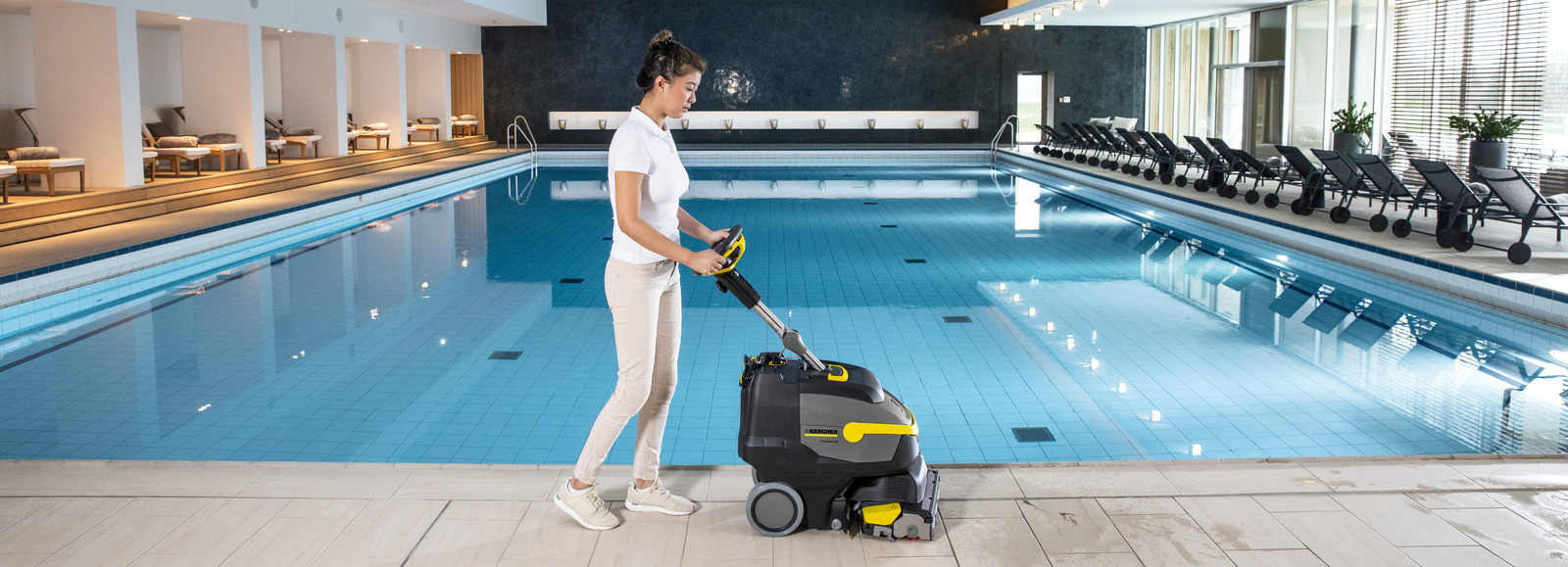 Schwimmbad Reinigung Schwimmbad Reinigung