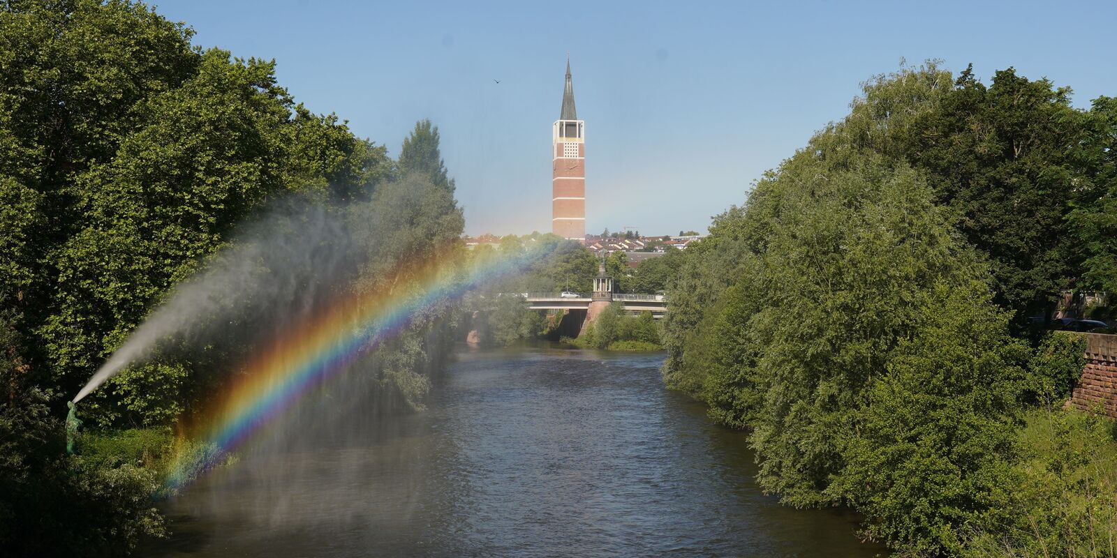 ケルヒャーと虹 - ドイツ、プフォルツハイム