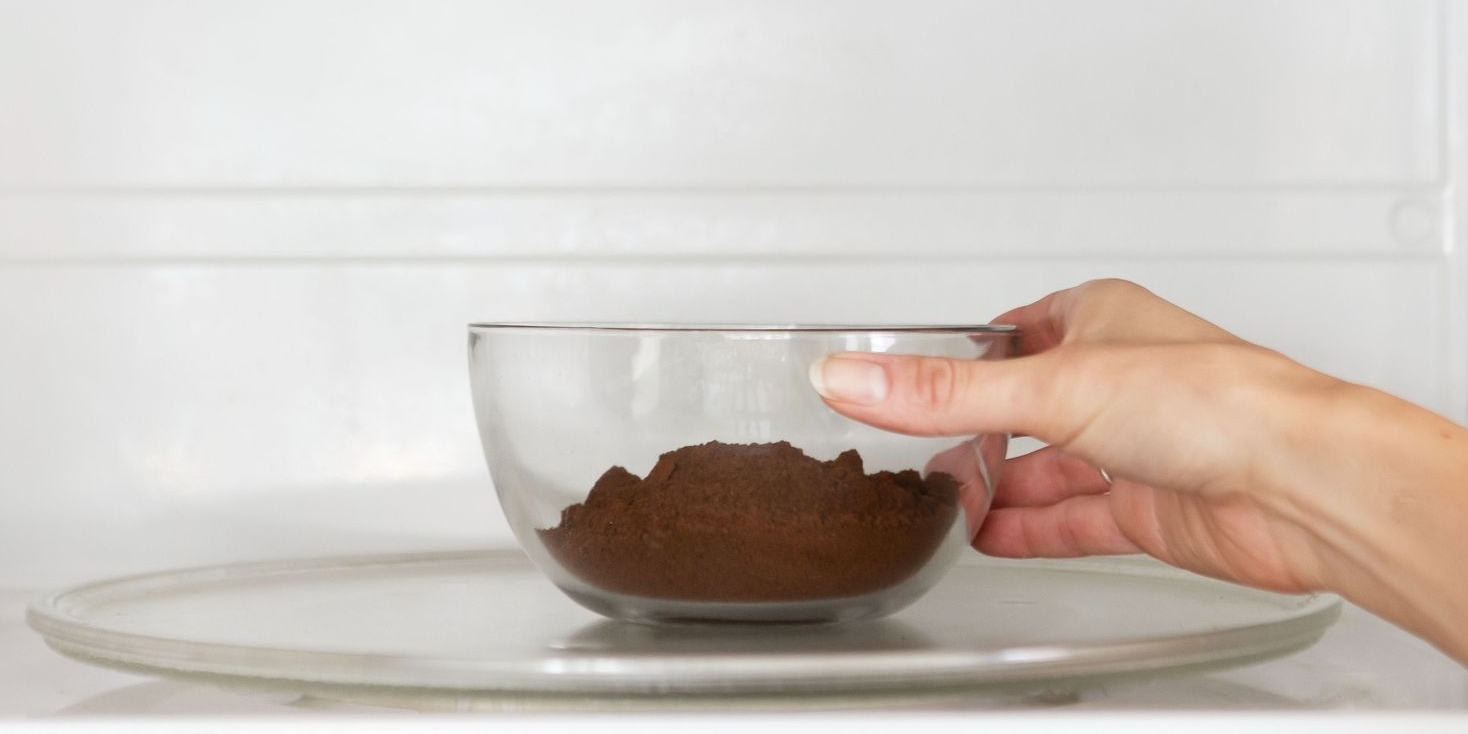 khử mùi lò vi sóng