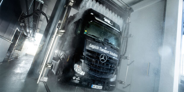 TB vehicle wash truck