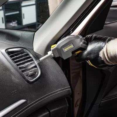 vệ sinh dàn lạnh ô tô