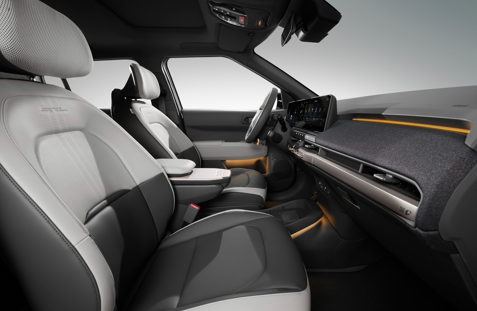 vệ sinh ghế nỉ ô tô