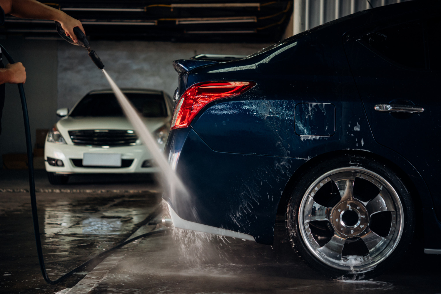 vệ sinh gầm xe ô tô