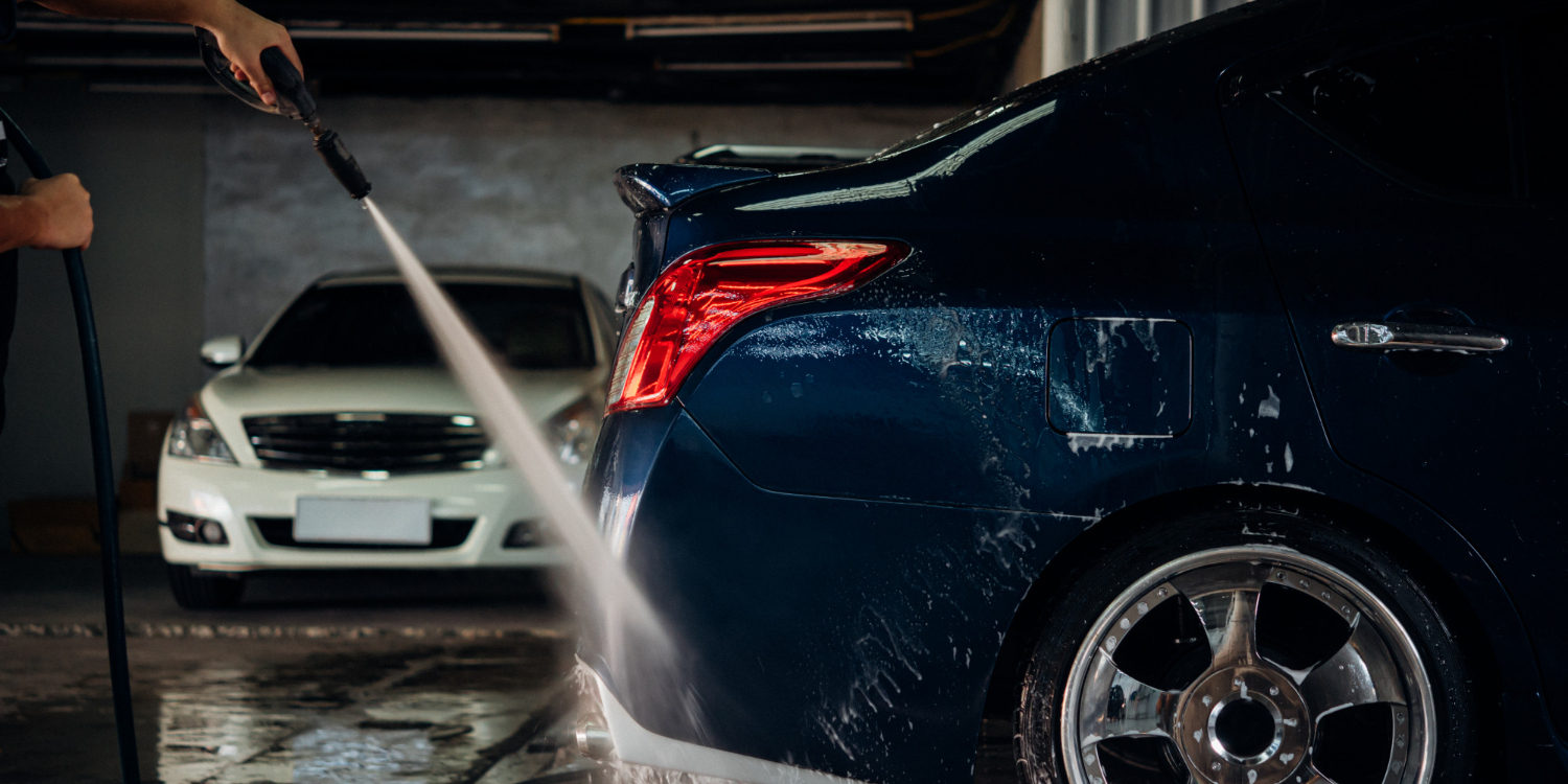 vệ sinh gầm xe ô tô