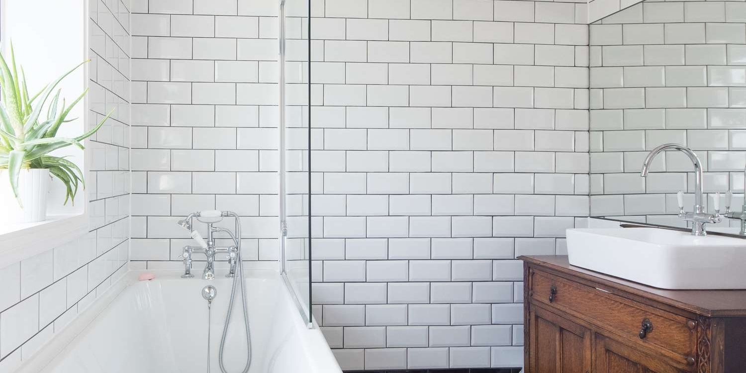 cách tẩy trắng gạch nhà vệ sinh