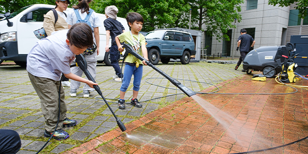 地域住民との協働イベント「ベリーニの丘 清掃大作戦！」