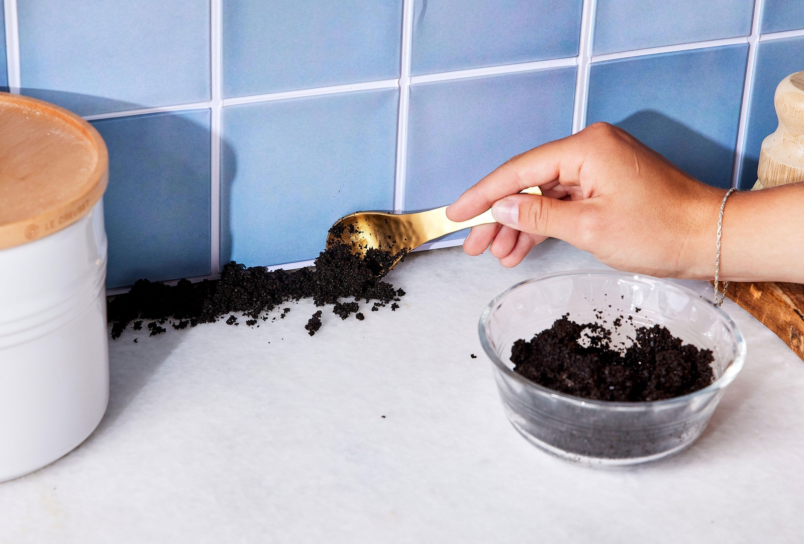 cách đuổi kiến ra khỏi nhà