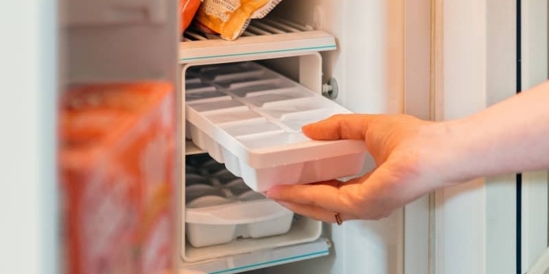 cách khử mùi hôi tủ lạnh ngăn đá