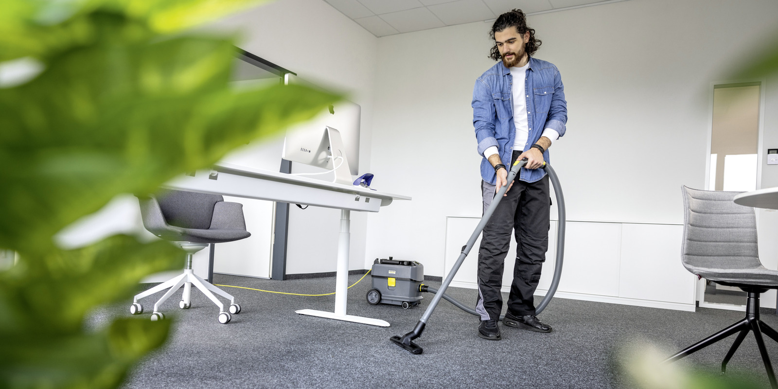 Akkukäyttöinen mattoimuri CV 30/2 Bp