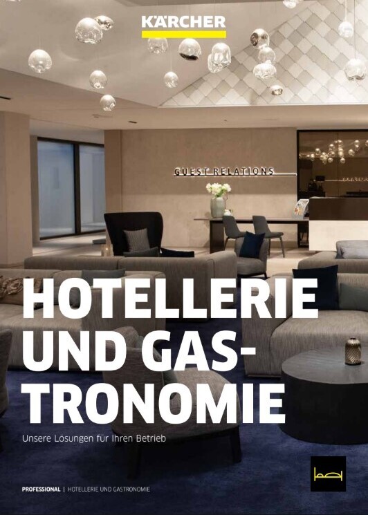 Hotellerie und Gastronomie Sales Guide  Dieses Kärcher-Titelbild zeigt eine stilvolle und modern eingerichtete Hotellobby oder einen Empfangsbereich. Im Vordergrund sind bequeme Sofas und ein runder Couchtisch zu sehen. Im Hintergrund erkennt man einen Empfangstresen mit der Aufschrift "GUEST RELATIONS", dahinter einen Tisch mit Blumen und Stühlen.  Die Decke ist mit vielen schwebenden, transparenten Glaskugelleuchten verziert, und die Wände haben eine strukturierte oder geflieste Oberfläche. Die gesamte Atmosphäre wirkt einladend und elegant.  Der Titel "HOTELLERIE UND GASTRONOMIE" ist groß und weiß im unteren Teil des Bildes platziert, gefolgt von "Unsere Lösungen für Ihren Betrieb". Oben befindet sich das Kärcher-Logo. Unten links steht "PROFESSIONAL | HOTELLERIE UND GASTRONOMIE" und unten rechts ein gelbes Symbol, das an eine Hotelglocke oder eine Empfangstheke erinnert.