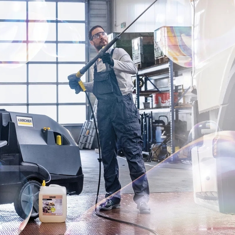 dụng cụ vệ sinh nhà xưởng