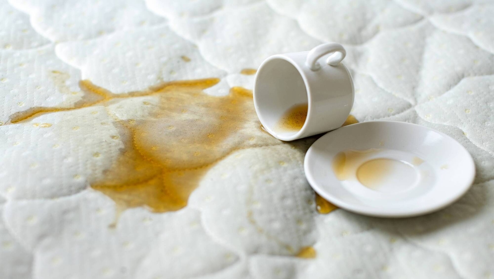 cách giặt nệm topper