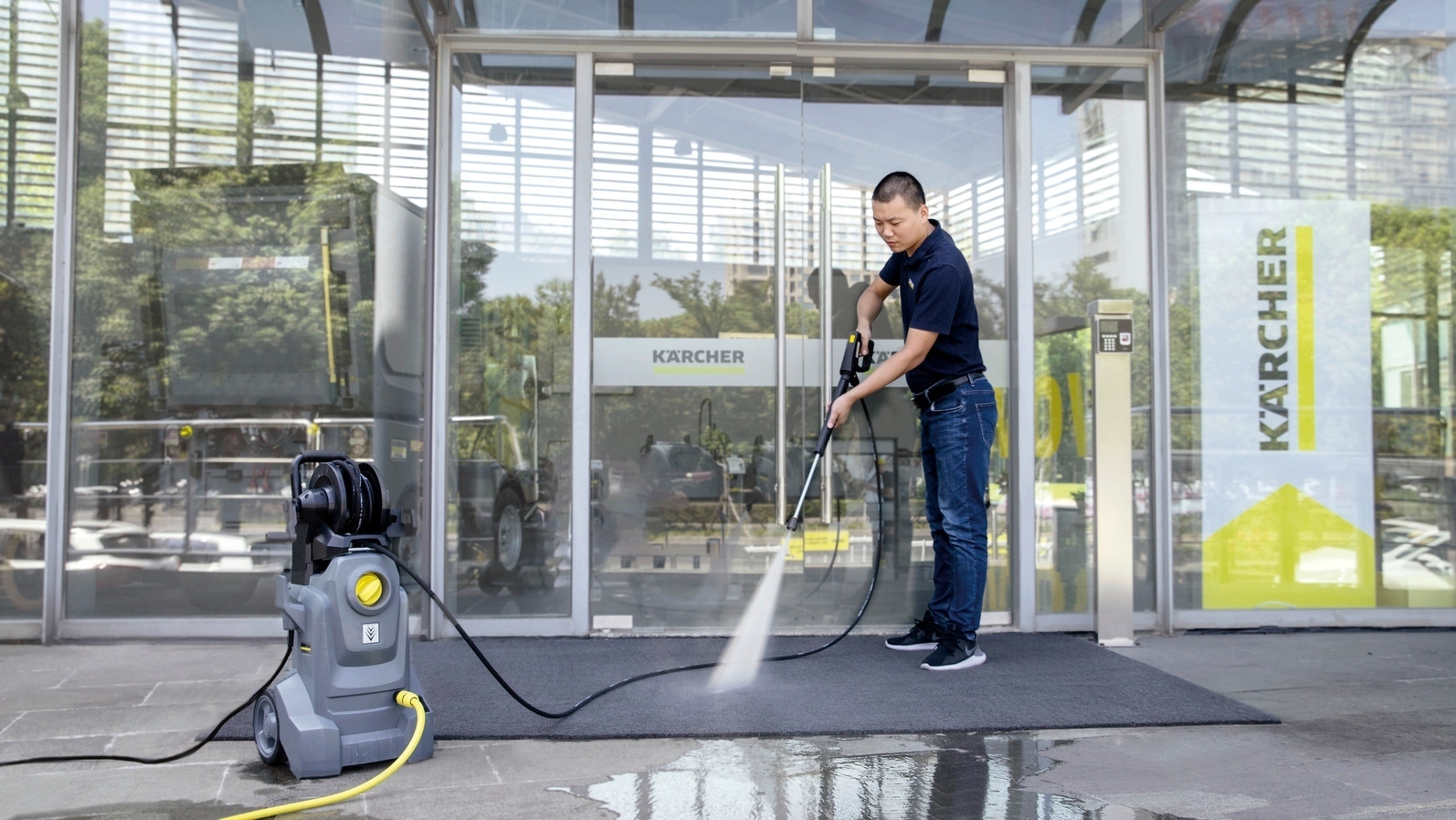 dụng cụ vệ sinh công nghiệp