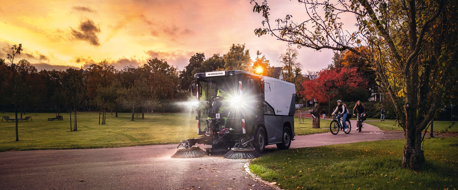 Balayeuse aspiratrice électrique MC 250 e!ectric