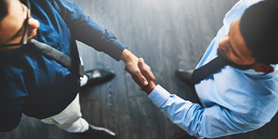 Strefa networkingowa z poczęstunkiem