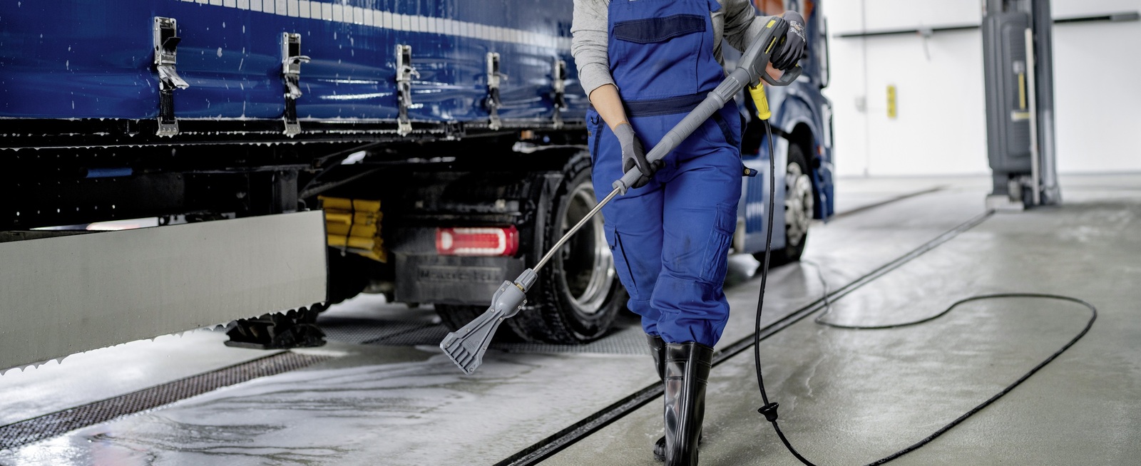 Kaercher_HD Stationary_application_1.jpg Kaercher_HD Stationary_application_1.jpg