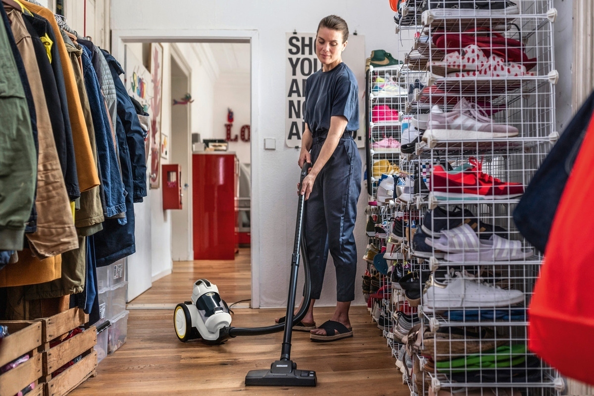 cách sử dụng máy hút bụi