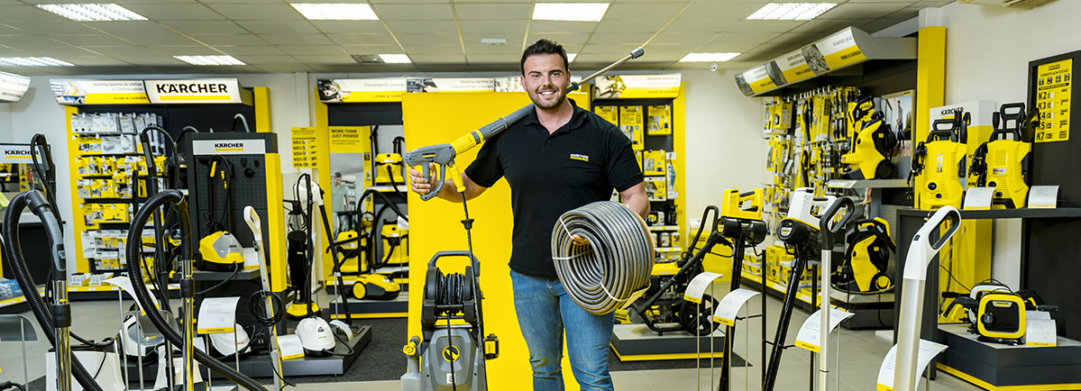 Suradnik u servisu Karcher