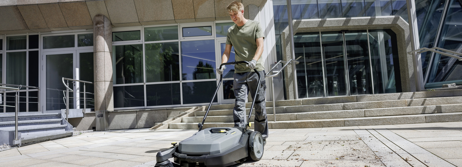 Metenje vanjskog prostora Kärcher KM 70/20 C