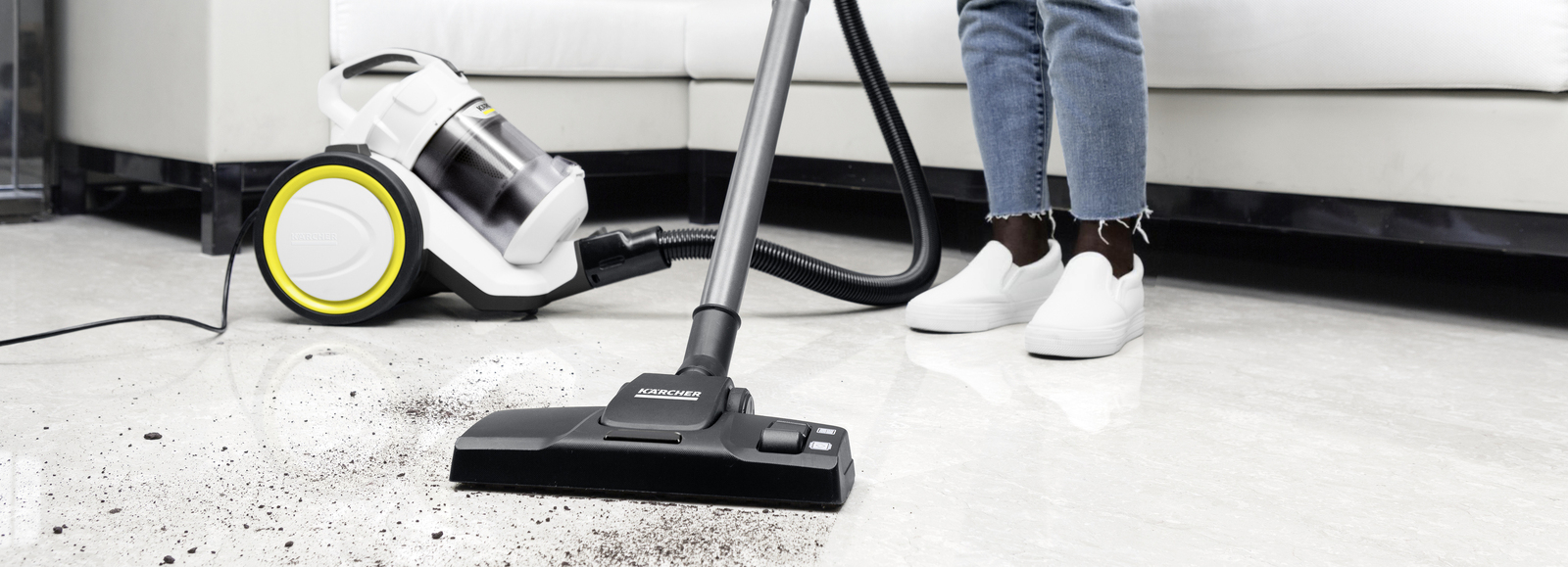 jaką moc powinien mieć odkurzacz domowy zdjęcie tytułowe