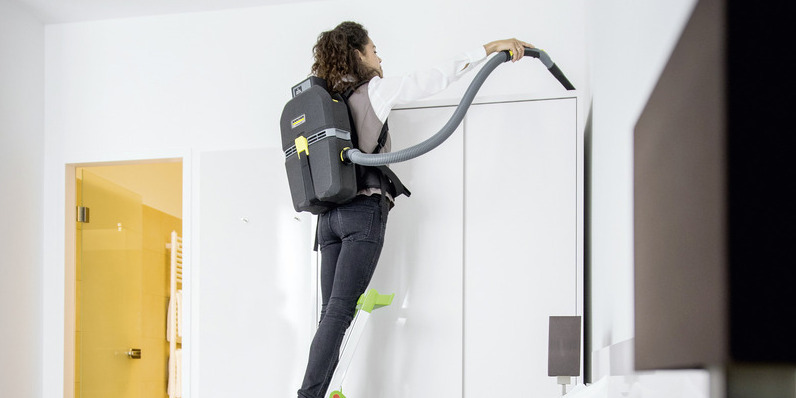 Usisavanje sobe Kärcher ruksak usisavačem