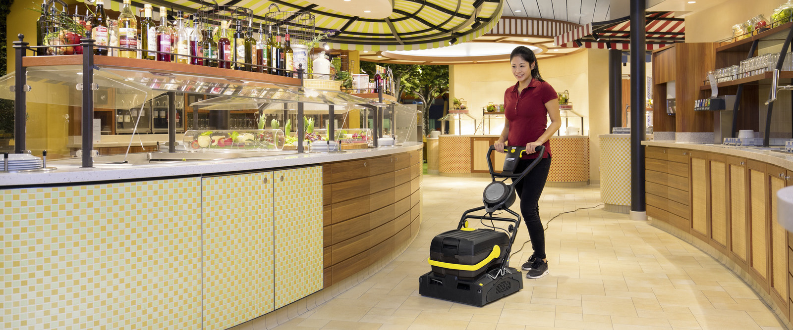 Čišćenje staklene stijene parnim čistačem