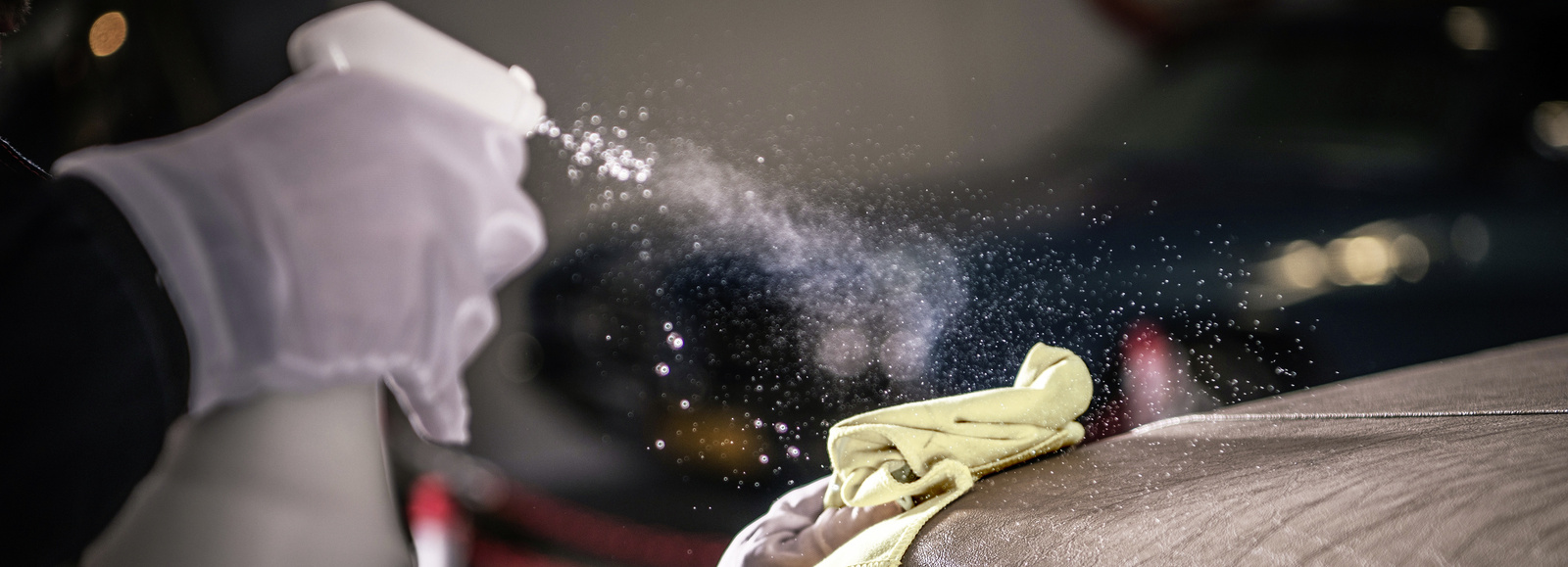 Profesjonalna chemia do czyszczenia samochodu