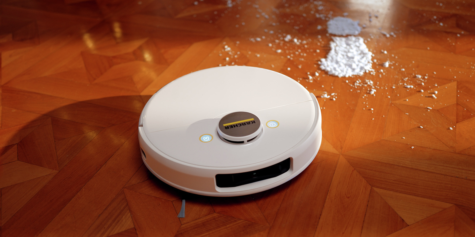 Aspirateur-laveur robot