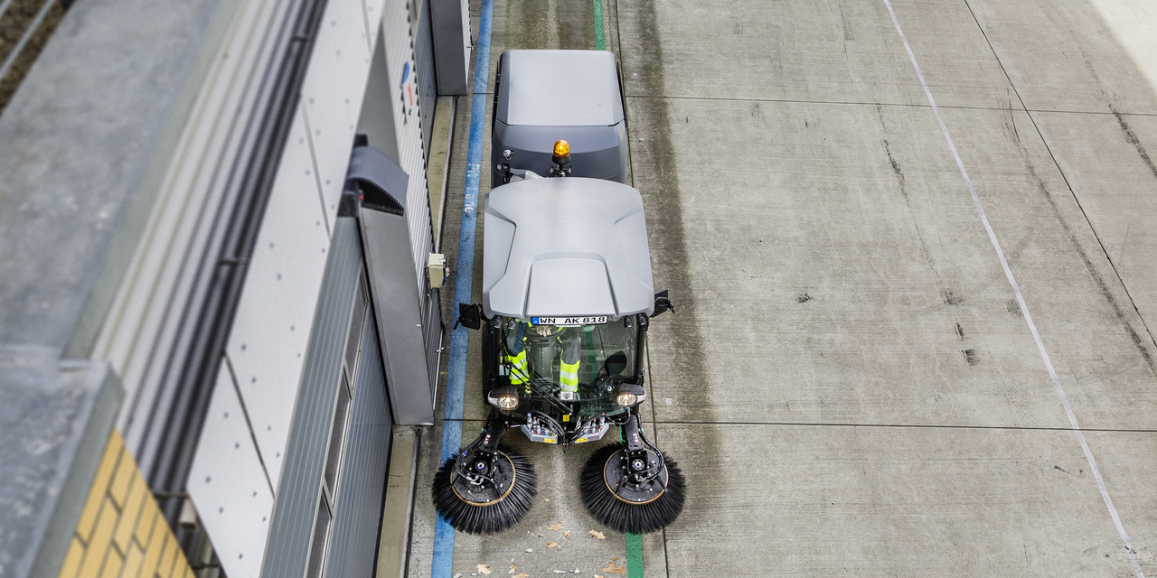 Balayeuse de voirie MC 130