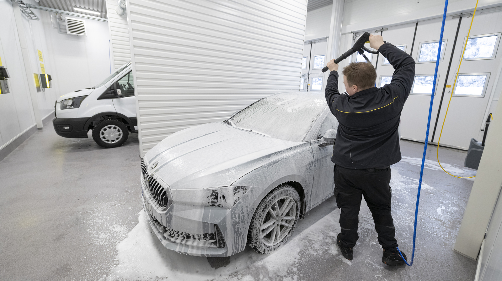 Itsepalvelupesuhalli