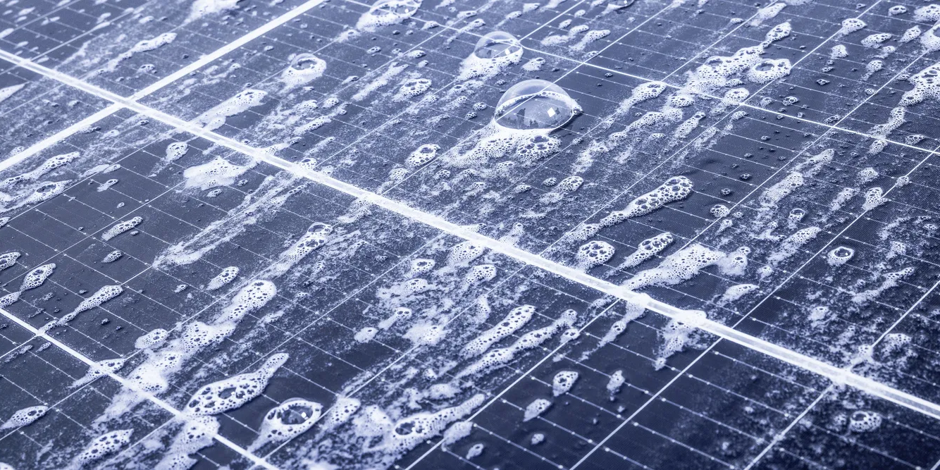 Kako samostalno očistiti solarne panele