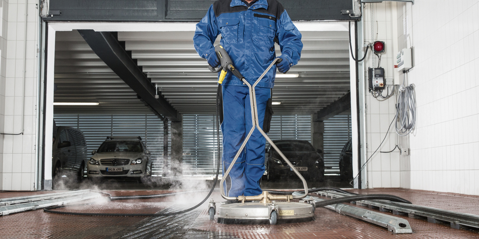 Waschhallen reinigen