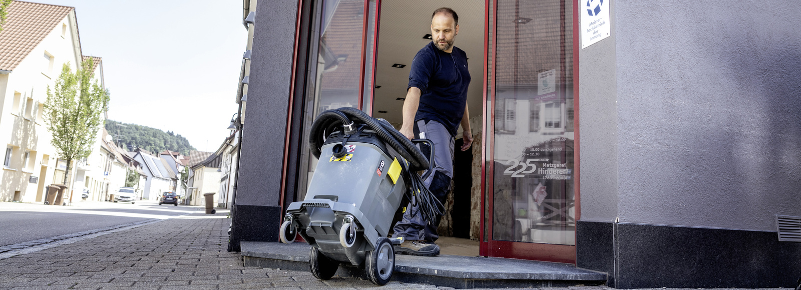 odkurzacz piorący nie podaje wody zdjęcie tytułowe