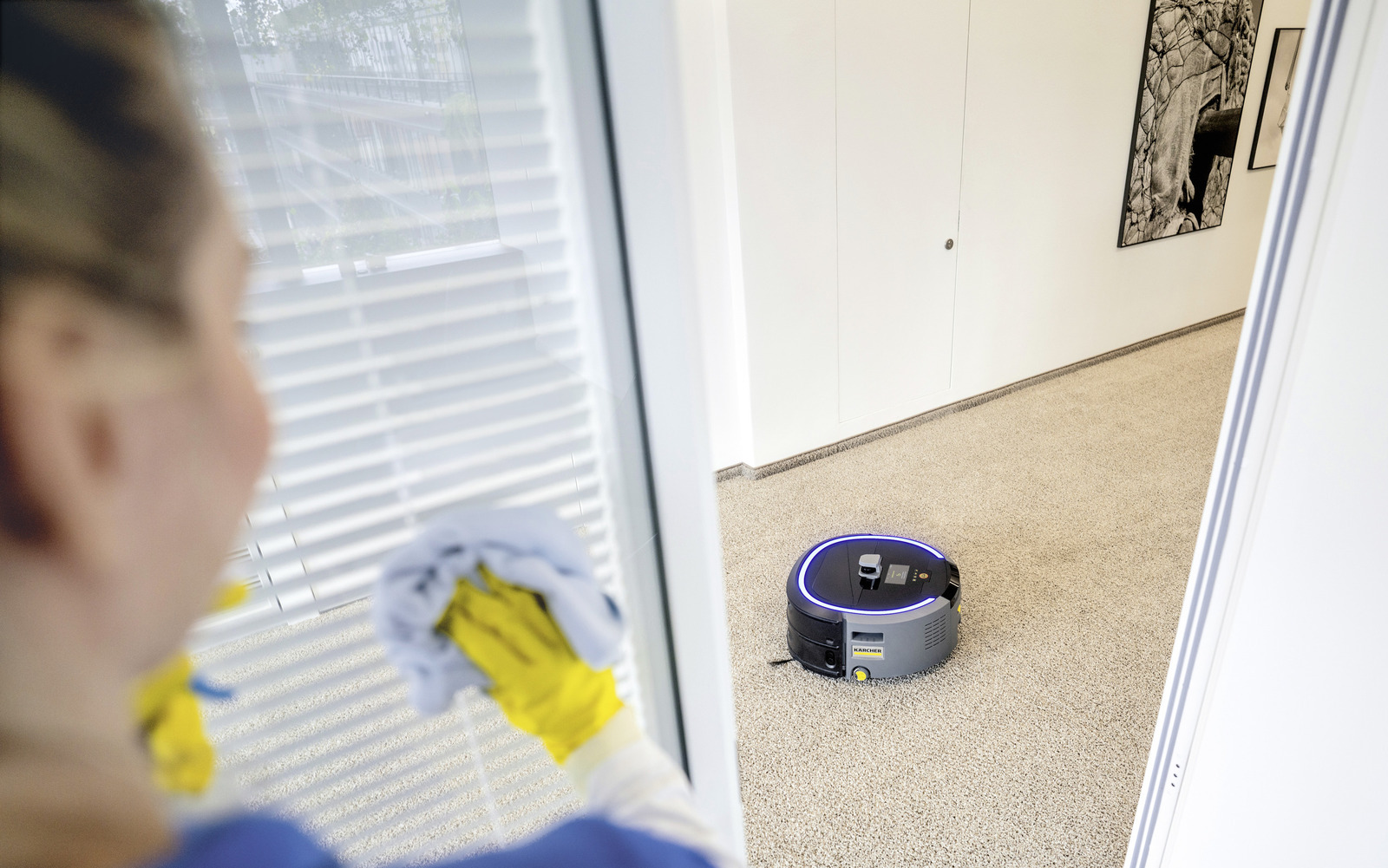 Découvrez l'aspirateur robot :  KIRA CV 50